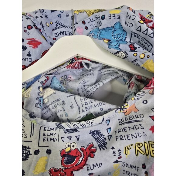 Womens Sesame Street Scrub Top Nurse V Neck Plus Size- Read Information - Picture 8 of 15